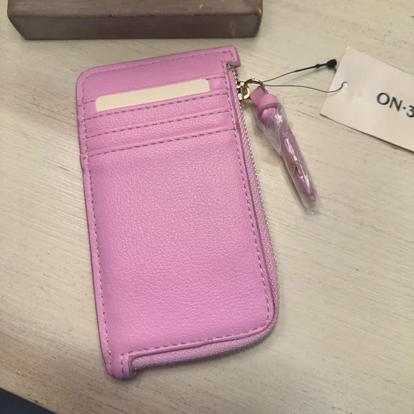 GIVEAWAY 🎉 ON 34th Pink Card Holder - Picture 3 of 5